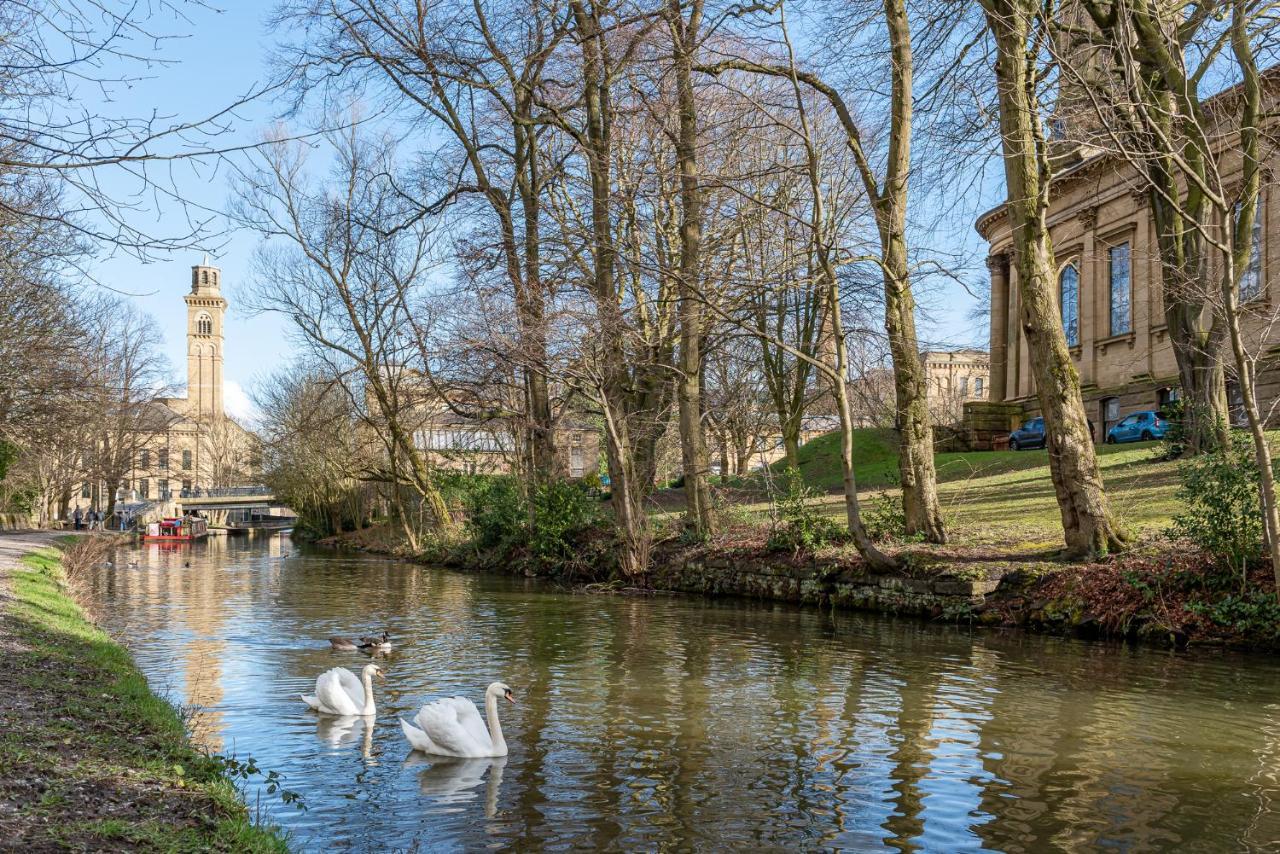 Riverside Balcony Apartment With Parking Just Minutes To Saltaire Shipley (West Yorkshire) Dış mekan fotoğraf