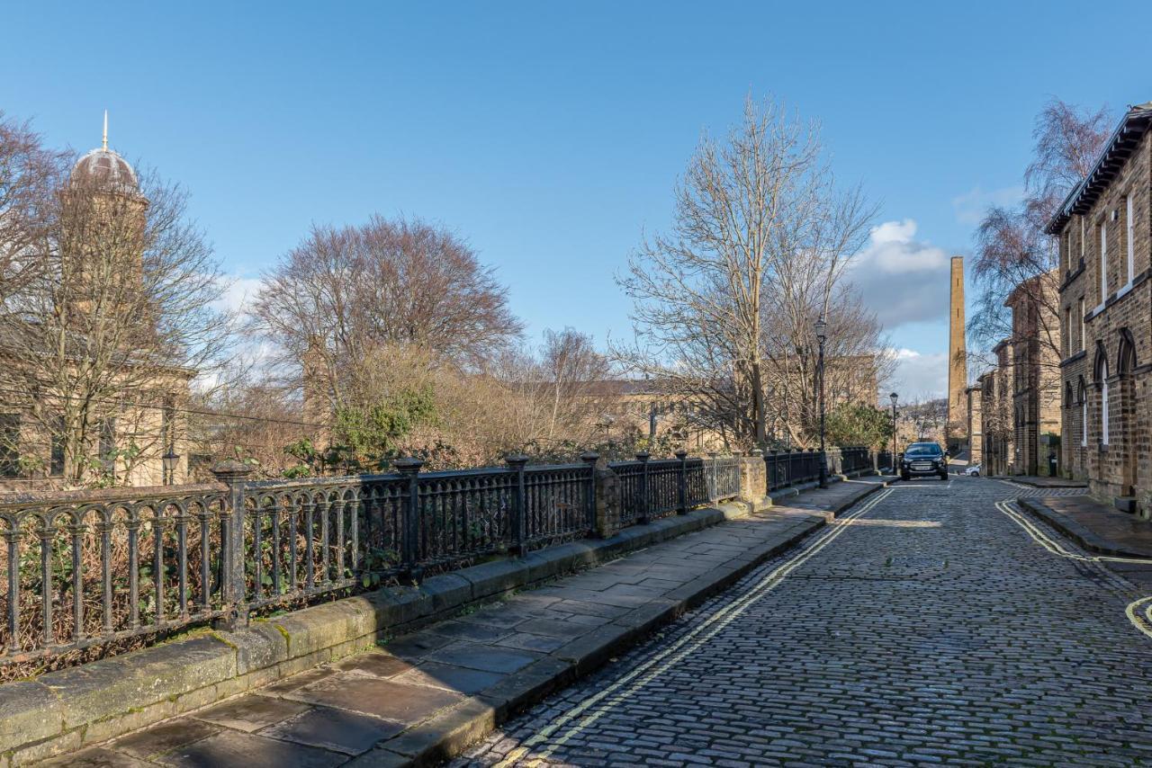 Riverside Balcony Apartment With Parking Just Minutes To Saltaire Shipley (West Yorkshire) Dış mekan fotoğraf