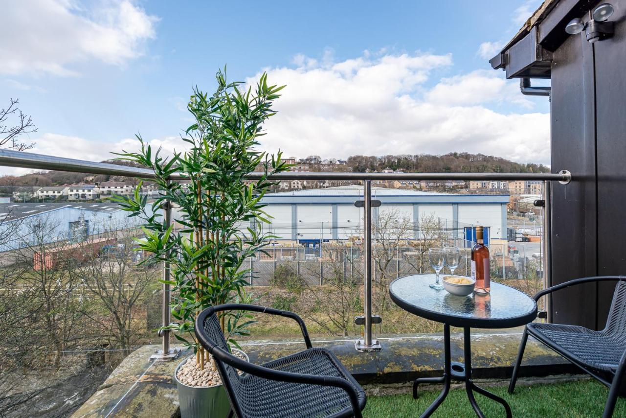 Riverside Balcony Apartment With Parking Just Minutes To Saltaire Shipley (West Yorkshire) Dış mekan fotoğraf